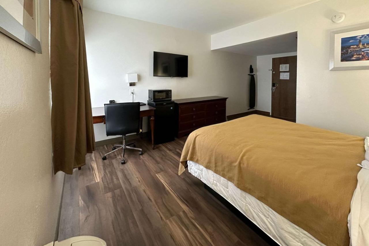 Quality Inn & Suites Albany Airport Latham Dış mekan fotoğraf
