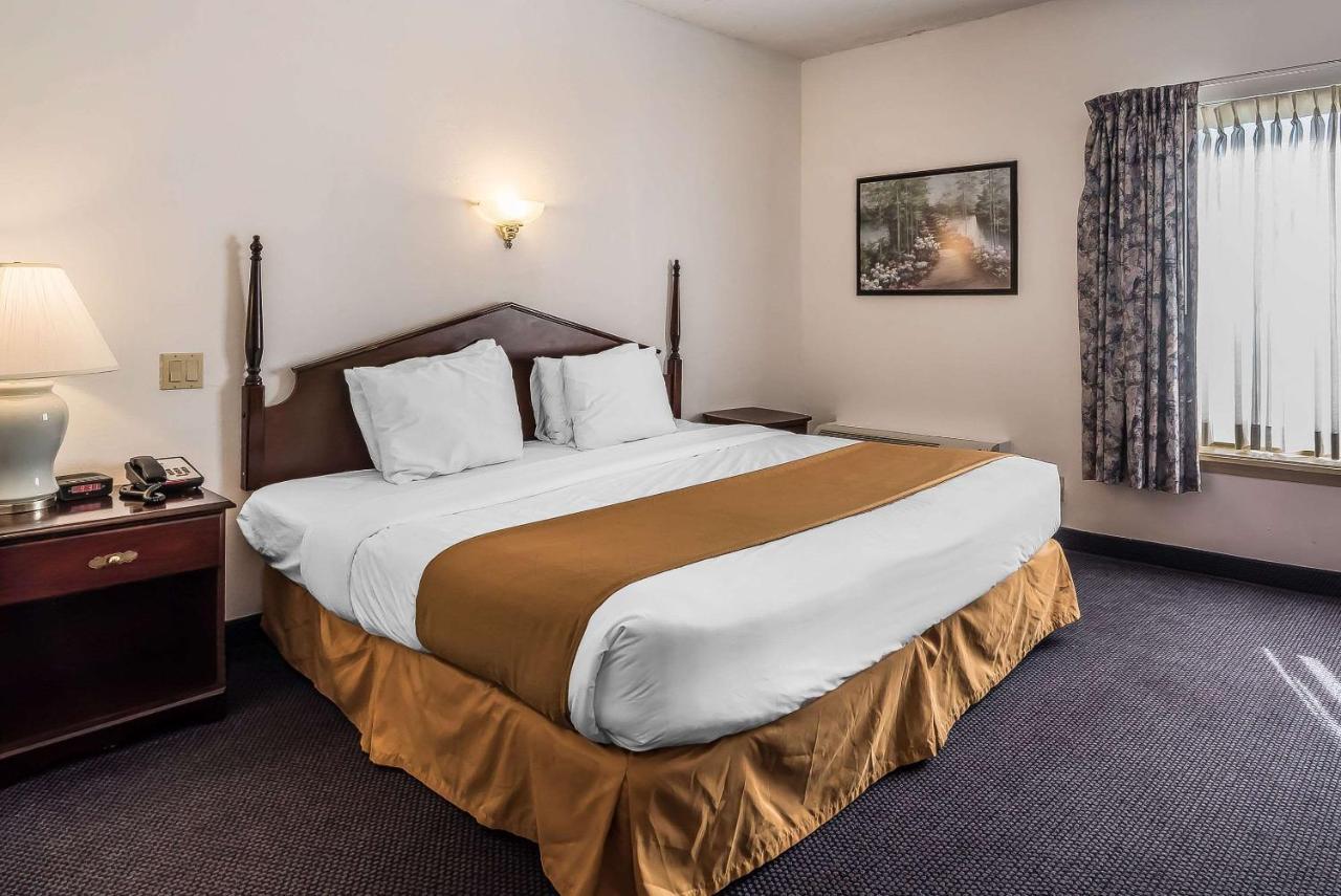 Quality Inn & Suites Albany Airport Latham Dış mekan fotoğraf
