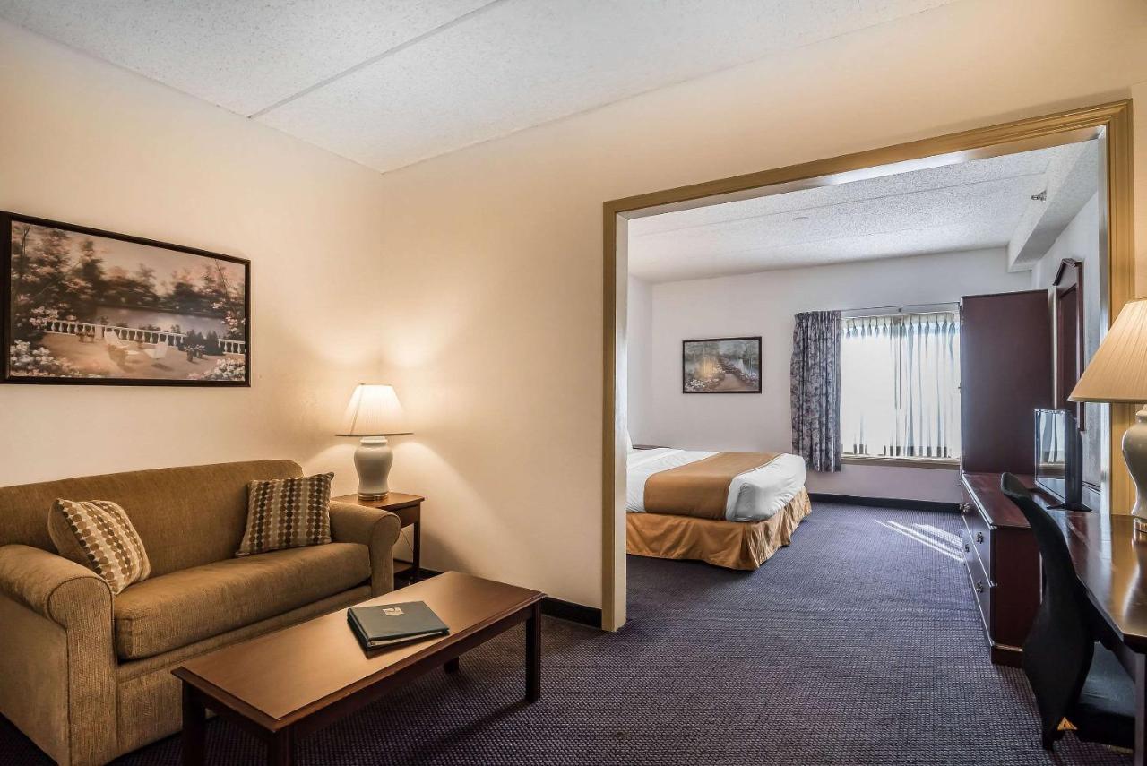 Quality Inn & Suites Albany Airport Latham Dış mekan fotoğraf