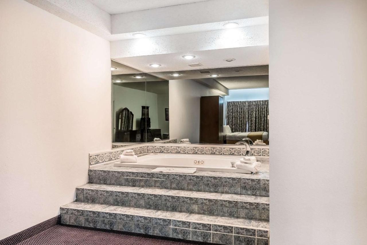 Quality Inn & Suites Albany Airport Latham Dış mekan fotoğraf